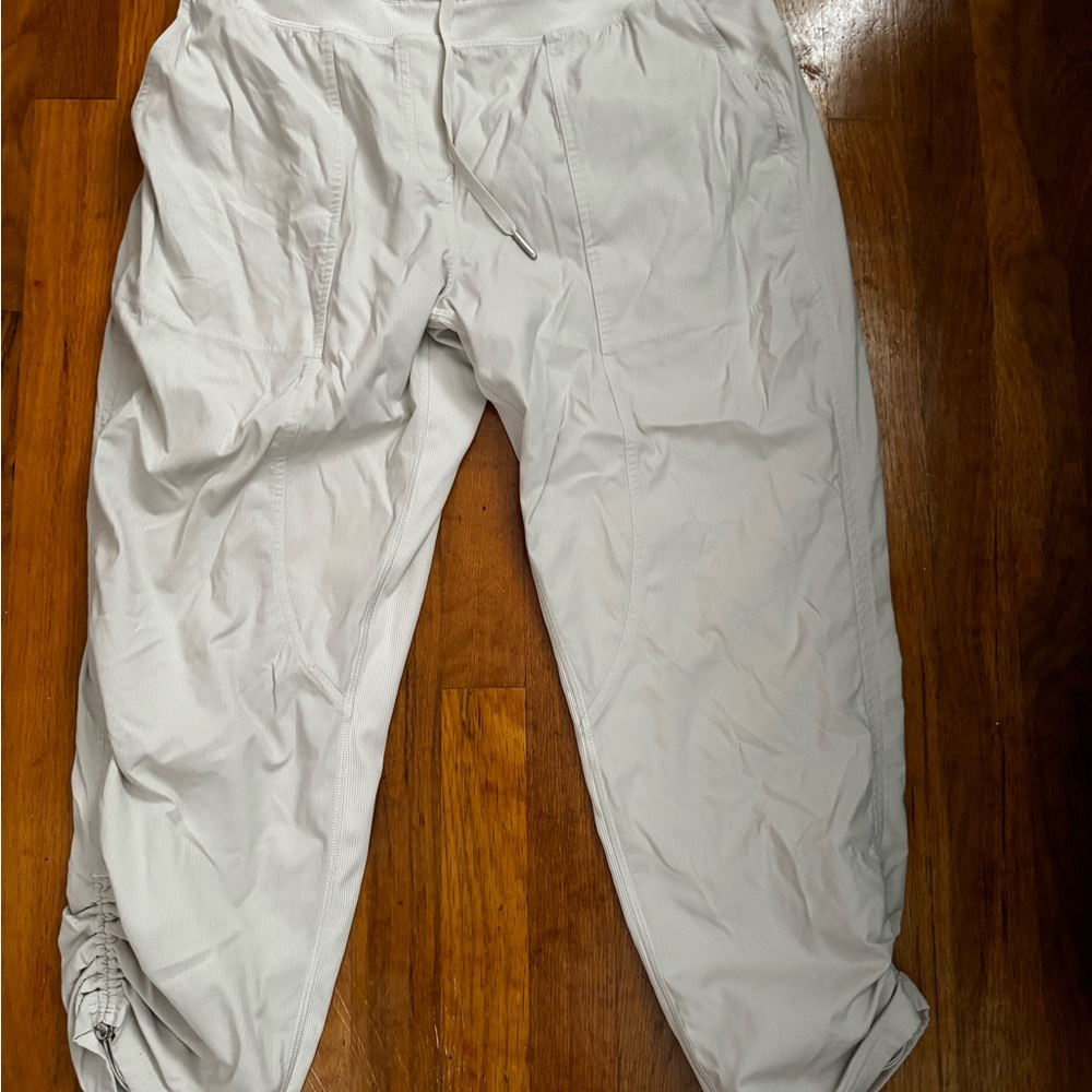 Lot of Lululemon pants & bras